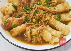 Illustration of making beef enoki mushrooms 10