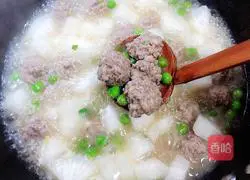 Illustration of how to make radish and meatball soup 16