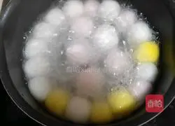 Illustration of how to make fruit glutinous rice balls 2