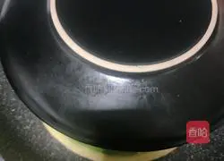 Illustration of how to make pansi cowpeas 16