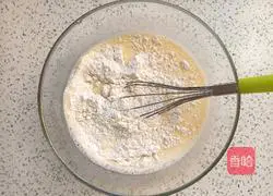 Illustration of how to make egg and milk breakfast cake 4