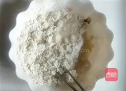 Illustration of how to make scallion pancakes that are crispy on the outside and soft on the inside 2