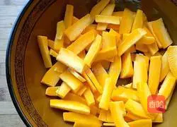 Illustration of how to make pumpkin hair cake 1