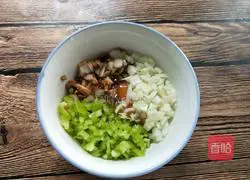 Illustration of how to make steamed egg chili sauce 5