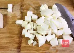 Yanfei Nourishing Soup (Cranberry, Peach Gum, Tremella and Snow Pear Soup) Recipe 6