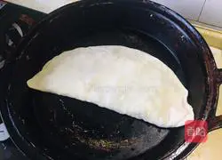 Illustration of how to make egg and leek box 5