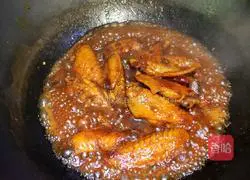 Illustration of braised chicken wings 8
