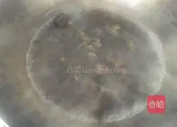 Illustration of how to make cold fungus and peanuts 4