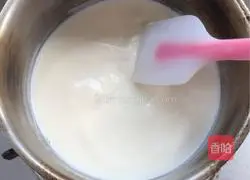 Illustration of how to make Shunde ginger into milk 6