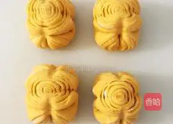 Illustration of how to make pumpkin rolls 13