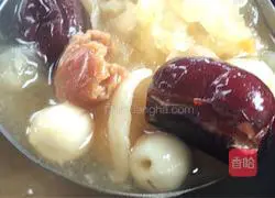 Illustration of how to make white fungus soup for health and beauty 12