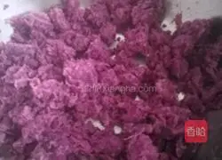 Illustration of how to make sweet potato and purple potato pancakes 5