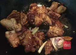 Illustration of how to make potato and chicken legs 3