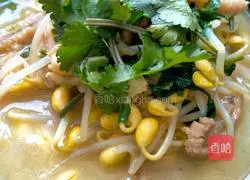 Illustration of how to make tripe and bean sprout soup 10