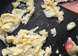 Illustration of how to make steamed buns with garlic sprouts 3