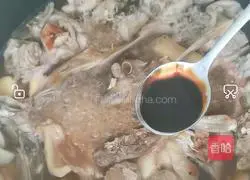 Illustration of braised duck with Zhuhou sauce 5