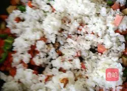 Golden Egg Fried Rice Recipe Illustration 8