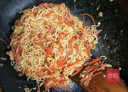 Illustration of how to make instant noodles 8