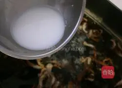 Illustration of Homestyle Shredded Pork Noodles 7