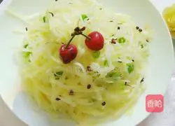 Recipe for stir-fried shredded potatoes Illustration 11