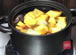 Pumpkin Tremella Lotus Seeds Illustration of how to make soup 5