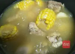 Cordyceps flower corn yam bones Illustration of how to make soup 10