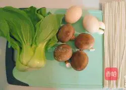 Shiitake and rapeseed noodles Illustration of how to do it 1