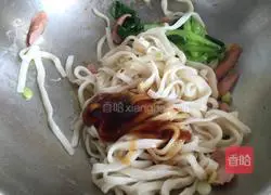 Illustration of how to make fried noodles 9