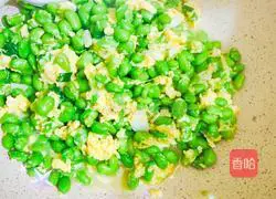 Illustration of how to make scrambled eggs with edamame 4
