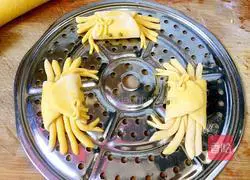 Illustration of how to make cartoon steamed buns (little crabs) 14