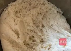 Illustration of how to make large flower rolls 9