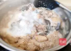 Fruit creative dishes + super nutritious Illustration of how to make durian chicken soup 8