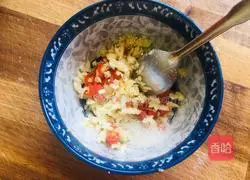 Illustration of how to make steamed scallops with garlic vermicelli 2