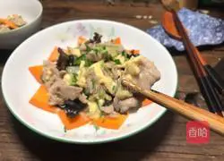 Illustration of how to make vinegared Mushu Pork 15