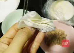 Illustration of how to make thin wheat dumplings 7