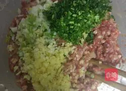 Illustration of how to make a big dumpling with meatballs 1