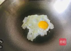 Illustration of how to make tomato sauce egg noodles in 10 minutes 3