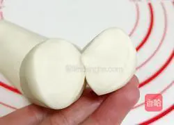 Illustration of how to make Jixiang Ruyi Piggy Steamed Buns 5