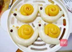 Milk Pumpkin Snail Steamed Buns Recipe Illustration 16
