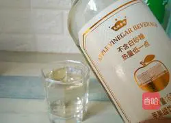 Illustration of how to make apple cider vinegar and kiwi fruit drink 4