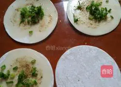  Illustration of how to make scallion pancakes 4