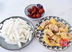 Coconut Chicken Soup Illustration of how to do it 2