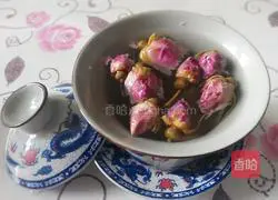 Illustration of how to make rose tea 6