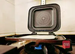 Honey and milk-flavored pancakes illustration 6