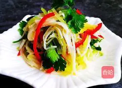 Illustration of how to mix enoki mushrooms with lettuce 7