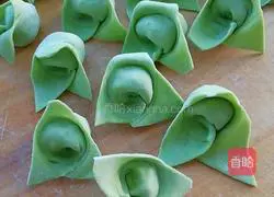 Baby cabbage Illustration of how to make wontons made of skin 9