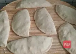 Illustration of how to make leek and tofu box 8