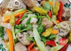 Illustration of how to make pickled pig's trotters 4