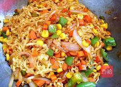 Fried instant noodles Illustration of how to do it 8