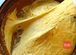 Illustration of how to make pumpkin hair cake 4